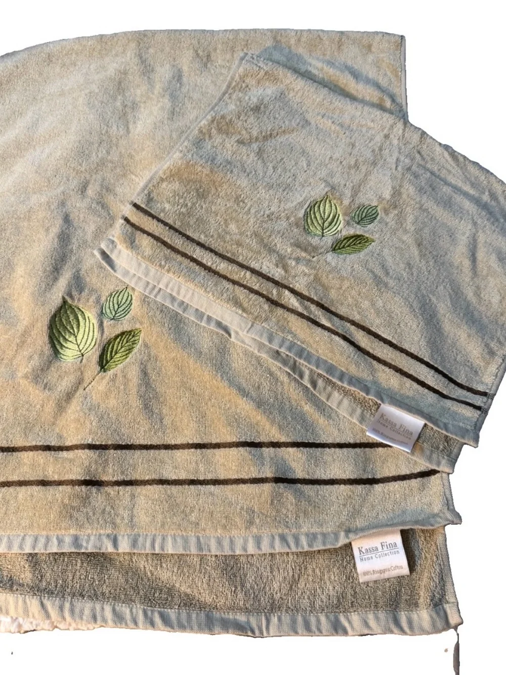 Kassa Fina Brown Bath towel set (2) embroidered leaves 100% Ringspun Cotton